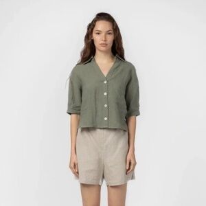 ~ Mod Ref Dawn Linen Button Down Shirt in Tan Small~